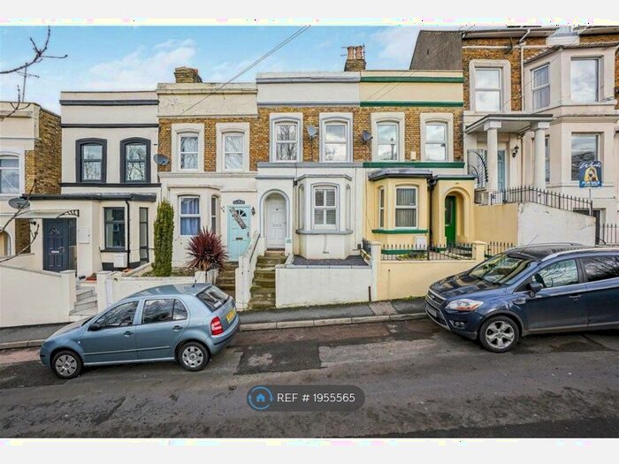 2 Bedroom Terraced House To Rent In Terrace Road, Sittingbourne, ME10