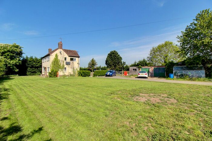 3 Bedroom Detached House For Sale In Northgate, Pinchbeck, PE11