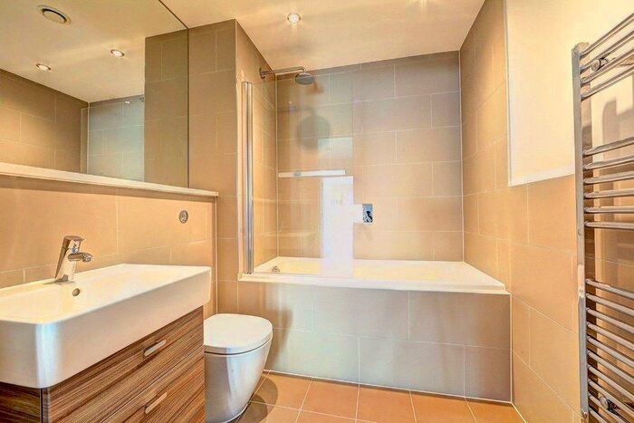 1 Bedroom Apartment To Rent In Station Approach Road, CR5