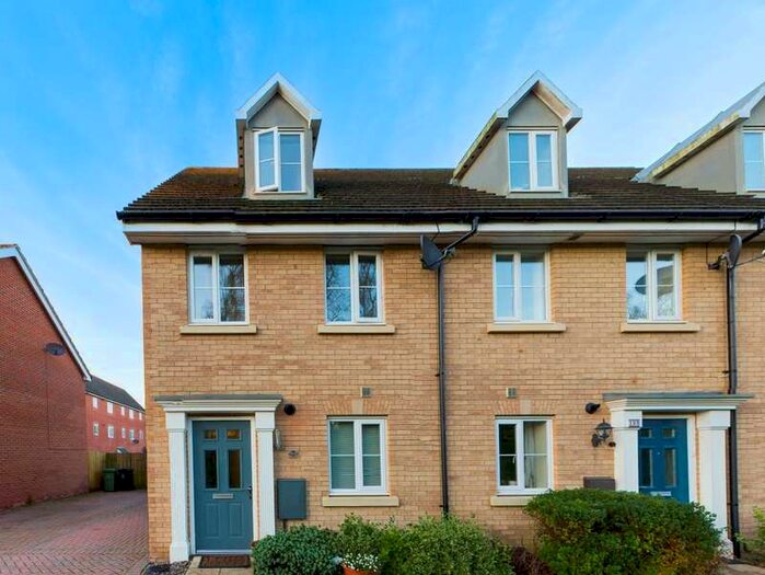 3 Bedroom House For Sale In Washington Drive Carbrooke, IP25