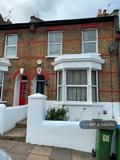 3 Bedroom Terraced House To Rent In Lakedale Rd, London, SE18