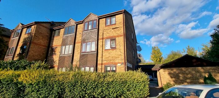 1 Bedroom Flat To Rent In Abbey Lane, Startford, London, E15