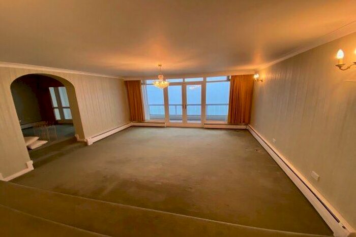 3 Bedroom Flat To Rent In Montagu Court, Newcastle Upon Tyne, NE3