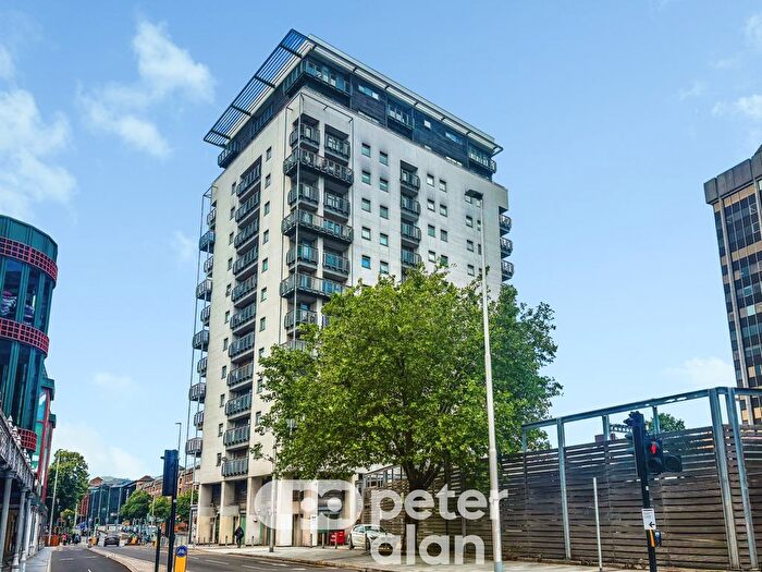 2 Bedroom Flat To Rent In The Aspect, Cardiff, CF10