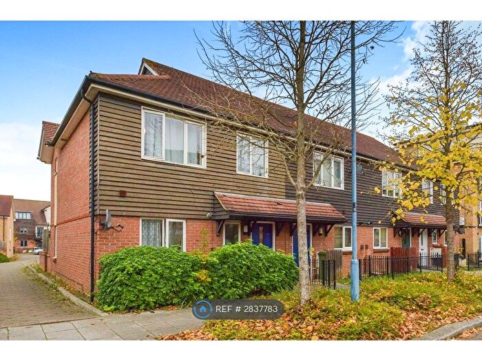 3 Bedroom End Terrace House To Rent In Oakworth Avenue, Broughton, Milton Keynes, MK10