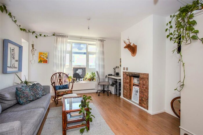 2 Bedroom Apartment To Rent In Beecholme Estate, Prout Road, E5