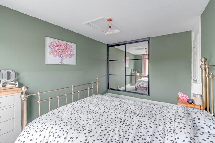 3 Bedroom End Of Terrace House For Sale In Eathorpe Close, Matchborough West, Redditch, B98