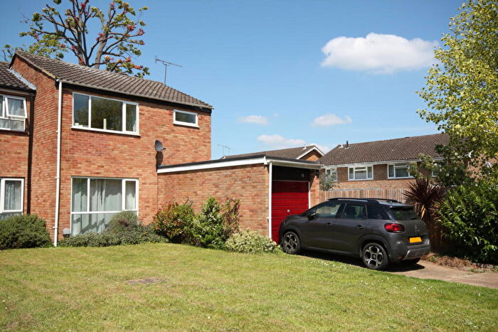 3 Bedroom Terraced House To Rent In Knaphill, Woking, GU21