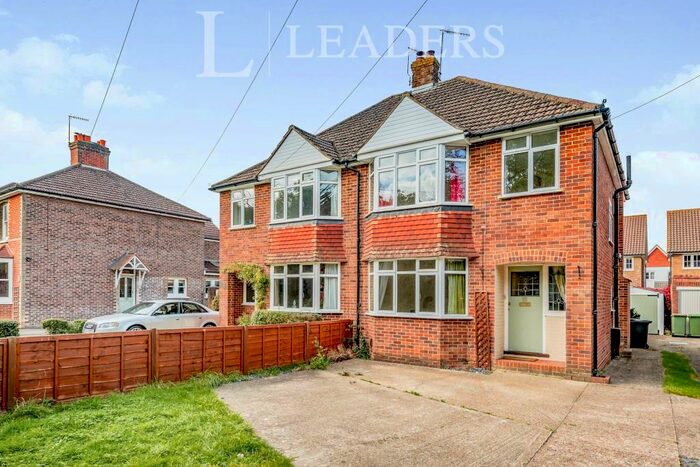3 Bedroom Semi-Detached House To Rent In Povey Cross Road, RH6