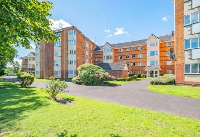 2 Bedroom Flat To Rent In Winslet Place, Reading, RG30