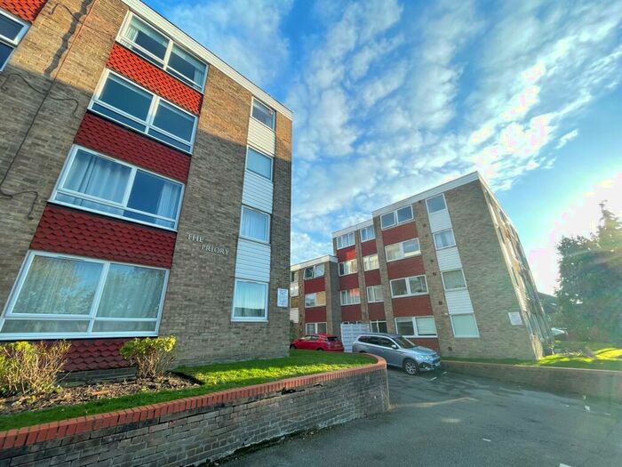 2 Bedroom Apartment To Rent In The Priory, CR0