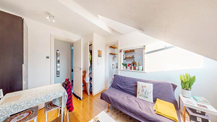 1 Bedroom Flat For Sale In Holloway Road, Upper Holloway, N19