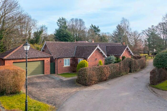 3 Bedroom Detached Bungalow For Sale In Chariot Way, Wetwang, Driffield, YO25