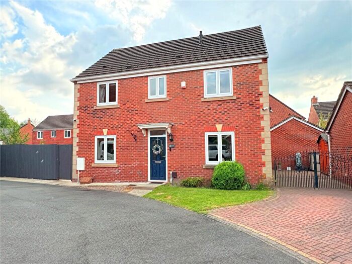 4 Bedroom Detached House For Sale In West Malling Close, Hopwood, Heywood, Greater Manchester, OL10