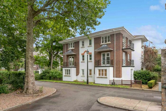 Studio To Rent In Brompton Park Crescent, London, SW6