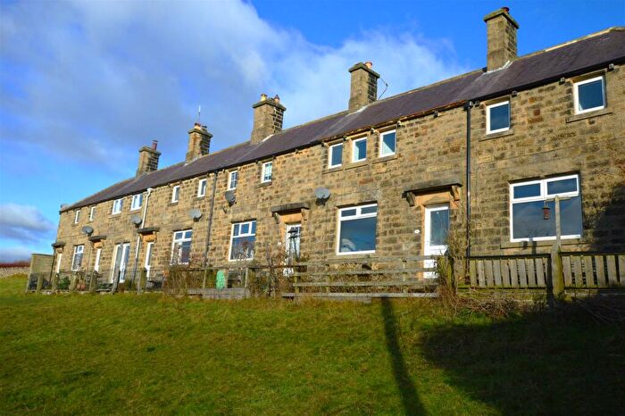 2 Bedroom End Of Terrace House To Rent In Guyscliffe View, Glasshouses, Harrogate, HG3