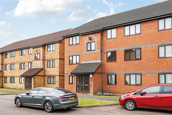1 Bedroom Flat For Sale In Ainsley Close, London, N9