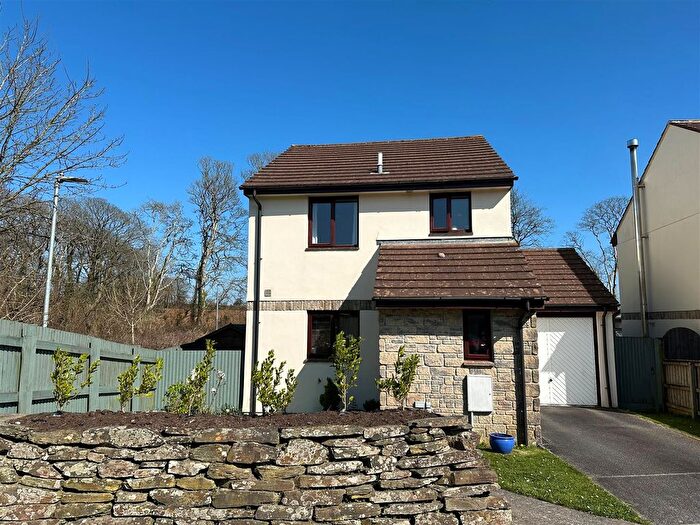 3 Bedroom Detached House For Sale In Large Enclosed Rear Garden, Forth Gwedhen, Helston, TR13