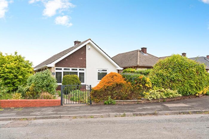 2 Bedroom Detached Bungalow For Sale In Milford Avenue, Wick, Bristol, BS30