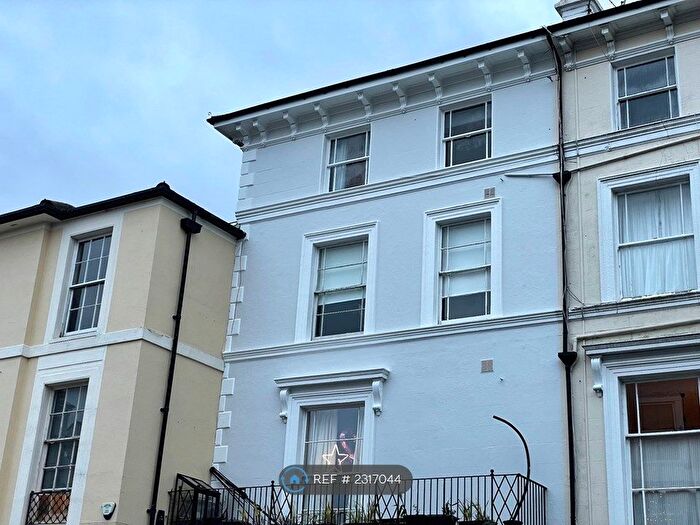 1 Bedroom Flat To Rent In Mount Sion, Tunbridge Wells, TN1