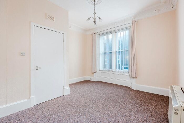 1 Bedroom Flat To Rent In High Street, Arbroath, Angus, DD11