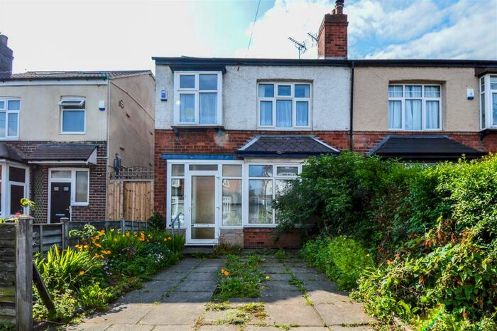 3 Bedroom Semi-Detached House To Rent In Ribblesdale Road, Stirchley, Birmingham, West Midlands, B30