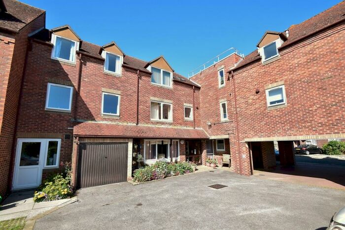1 Bedroom Retirement Property For Sale In Wareham, BH20