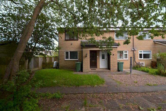 1 Bedroom Flat To Rent In Adwalton Close, Drighlington, Bradford, BD11