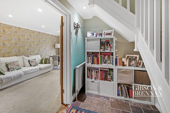 3 Bedroom Terraced House For Sale In Rowenhall, Basildon, SS15