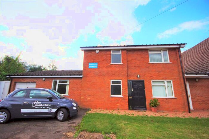3 Bedroom Semi-Detached House To Rent In Sisefield Road, Kings Norton, Birmingham, B38