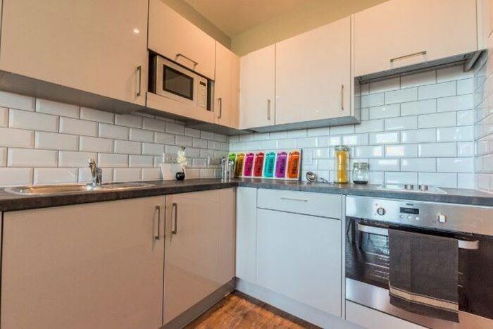 Studio To Rent In Week Street, Maidstone, ME14