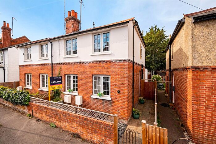 3 Bedroom Semi Detached House For Sale In Clifton Street, Reading, RG1