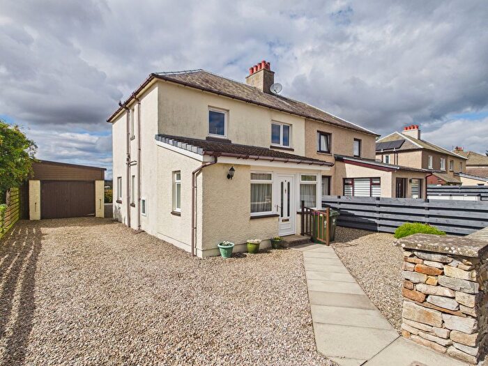4 Bedroom Semi Detached House For Sale In Fraser Avenue, Perthshire, PH10