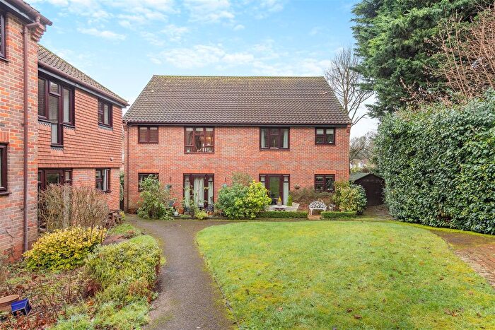 1 Bedroom Flat For Sale In Chorleywood Bottom, Chorleywood, Rickmansworth, WD3
