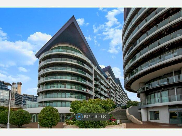 Studio To Rent In Howard Building, London, SW11