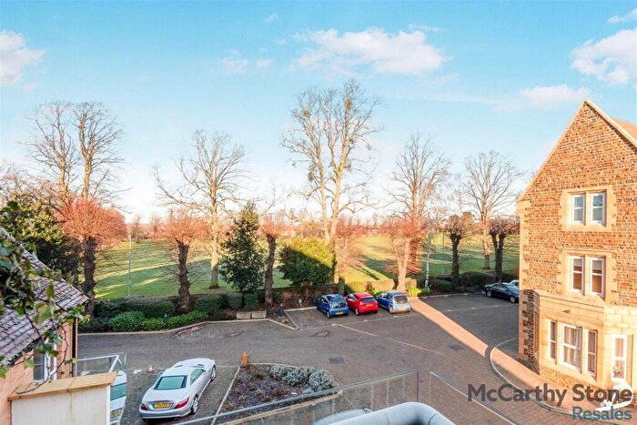 1 Bedroom Apartment For Sale In Wardington Court, Welford Road, Northampton, NN2