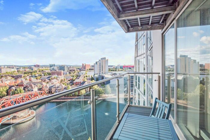 2 Bedroom Flat To Rent In The Quays, Salford, Greater Manchester, M50
