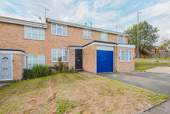 2 Bedroom Terraced House For Sale In Swindon, Wiltshire, SN25
