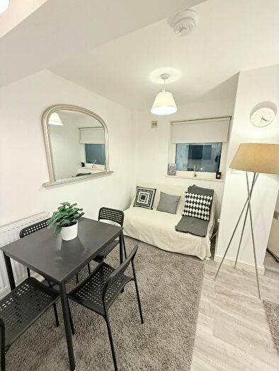 2 Bedroom Flat To Rent In Argyle Street, Kings Cross, WC1H