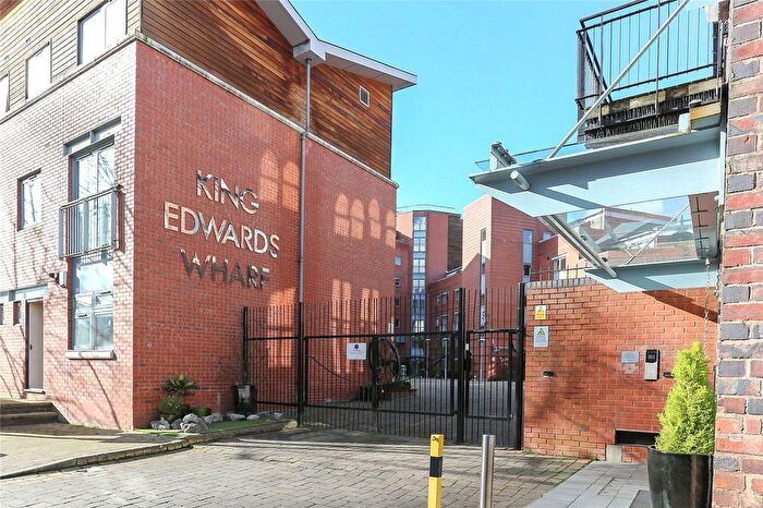 2 Bedroom Flat To Rent In King Edwards Wharf, Sheepcote Street, Birmingham, West Midlands, B16