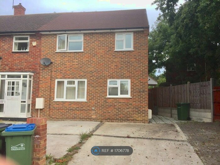 4 Bedroom End Of Terrace House To Rent In Restons Crescent, London, SE9