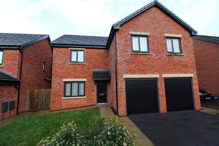 5 Bedroom Detached House For Sale In Dunnock Court, Leyland, Lancashire, PR25