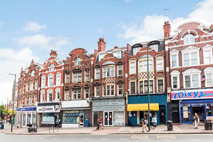 2 Bedroom Flat To Rent In Finchley Road, NW11