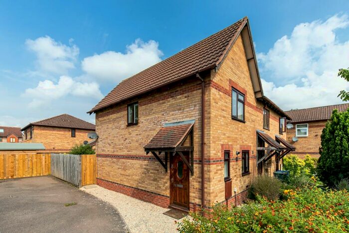 2 Bedroom End Of Terrace House To Rent In Spruce Drive, Bicester, OX26