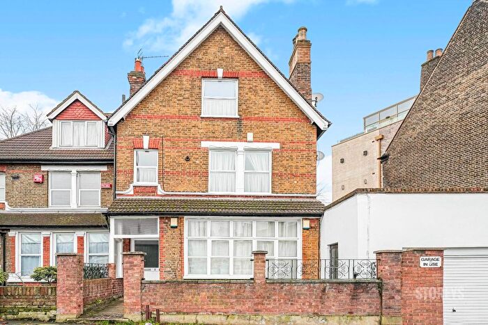 1 Bedroom Flat To Rent In Lewisham Hill, Lewisham, London, SE13