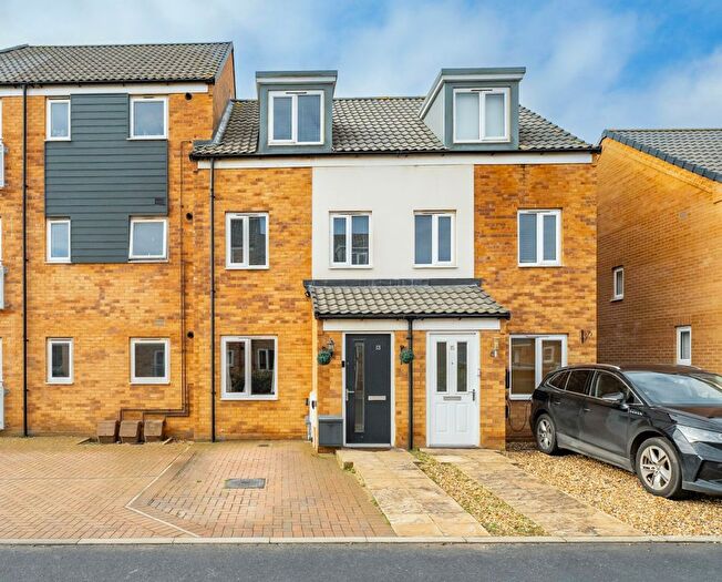 3 Bedroom Terraced House For Sale In Chamberlain Rise, Wymondham, NR18