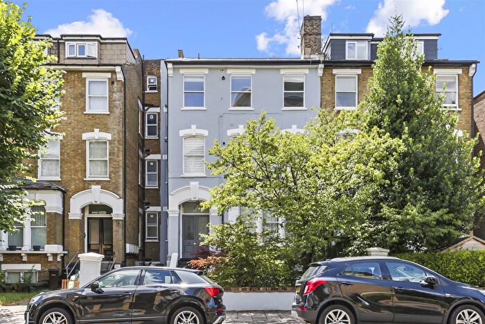 1 Bedroom Flat To Rent In Queens Drive, Finsbury Park, N4