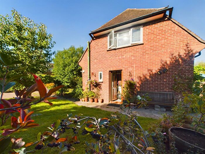 2 Bedroom Semi Detached House For Sale In Clarence Way, Calcot, Reading, RG31
