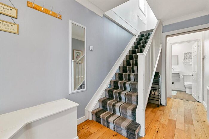 3 Bedroom End Of Terrace House For Sale In Barrs Terrace, Dumbarton, G82