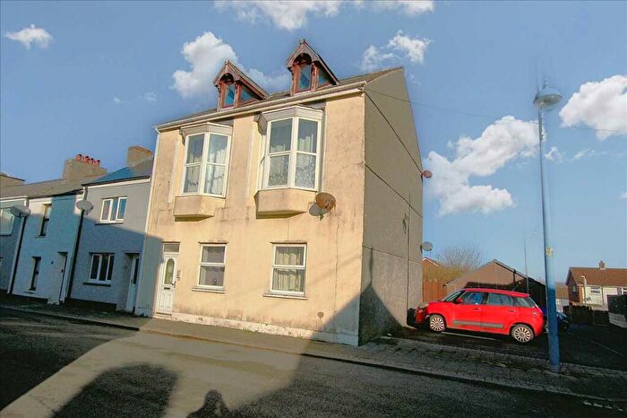 5 Bedroom Apartment For Sale In Queen Street, Pembroke Dock, SA72